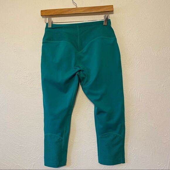 GYMSHARK PULSE CROP LEGGINGS SZ S SMALL - Picture 2 of 9